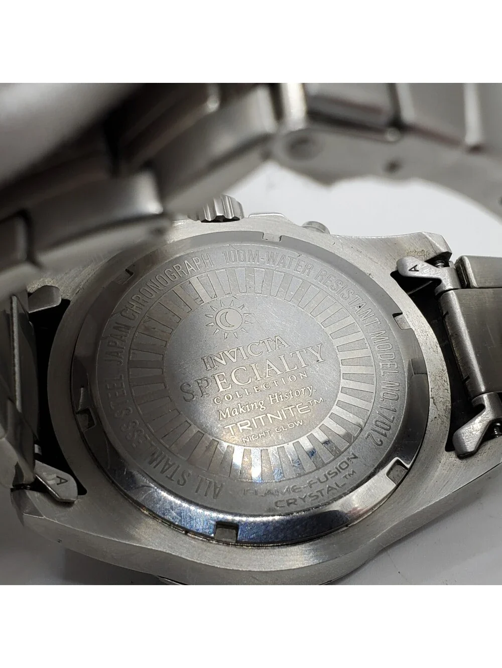 Invicta Chronograph 17012 Mens Watch 42mm Rotating Bezel New Battery
